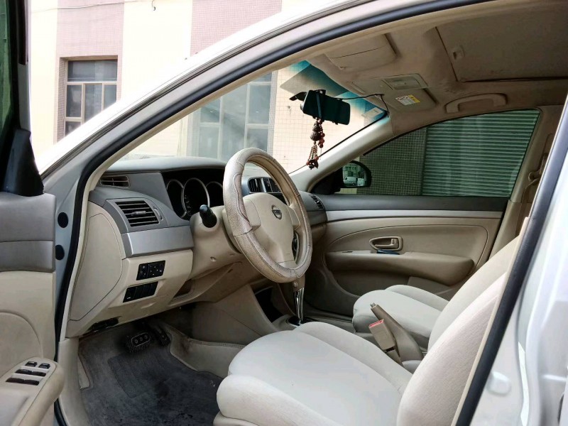 东莞18年日产轩逸4