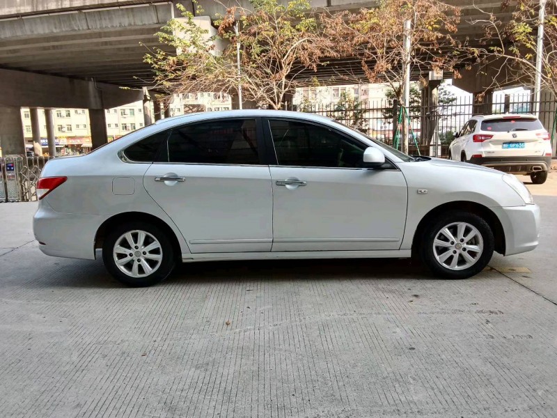 东莞18年日产轩逸7