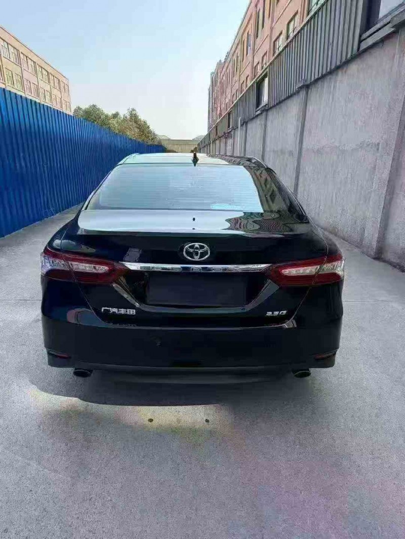 衢州22年丰田凯美瑞9