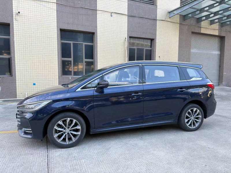 东莞20年比亚迪宋MAX2