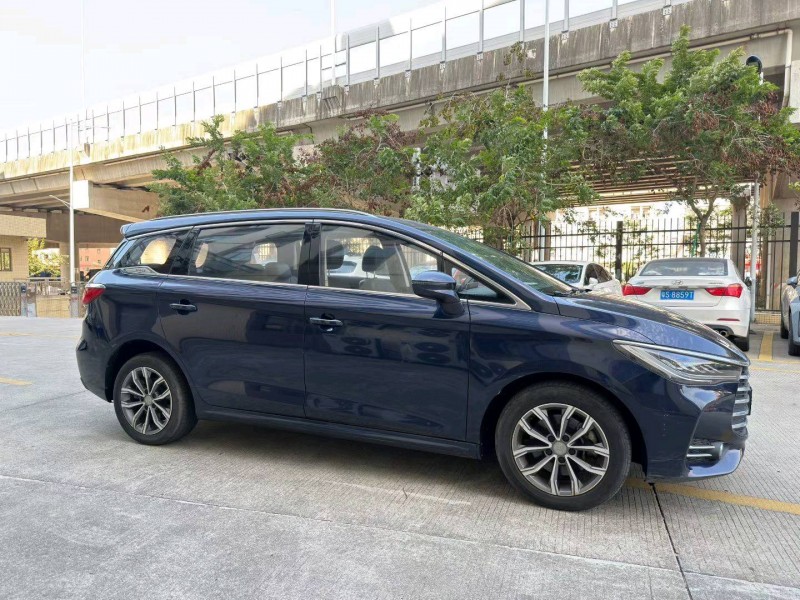 东莞20年比亚迪宋MAX3