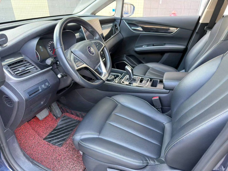 东莞20年比亚迪宋MAX6