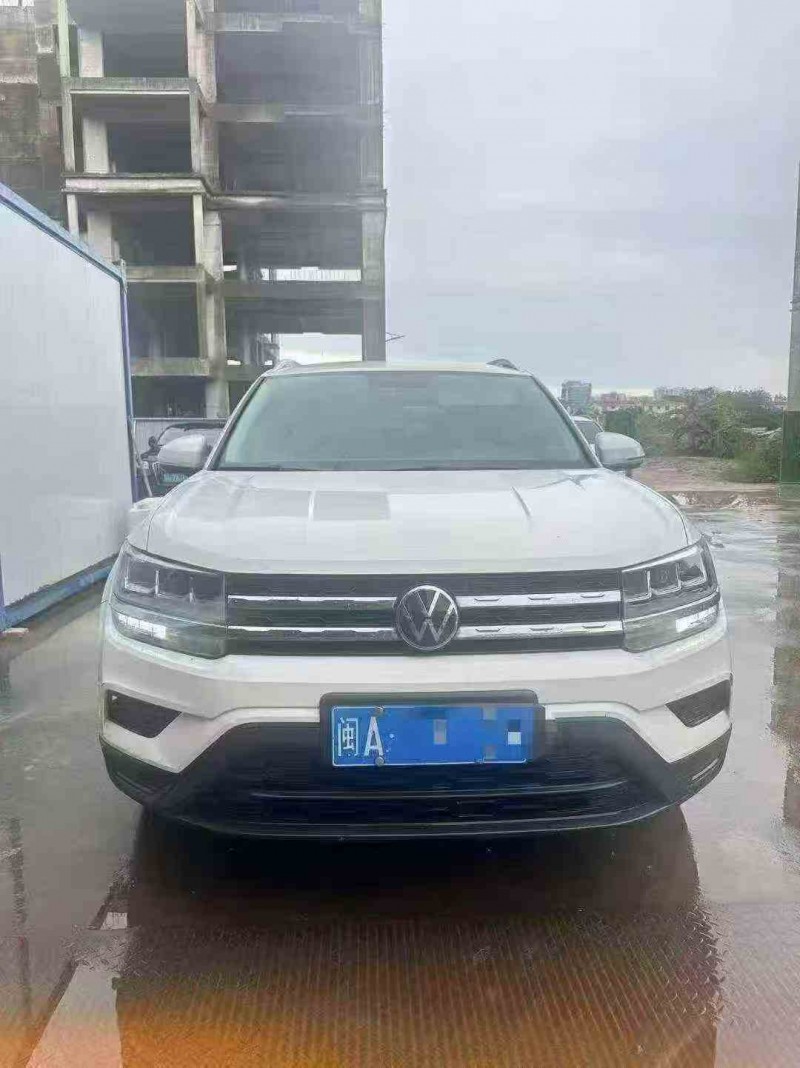 钦州22年大众途岳1