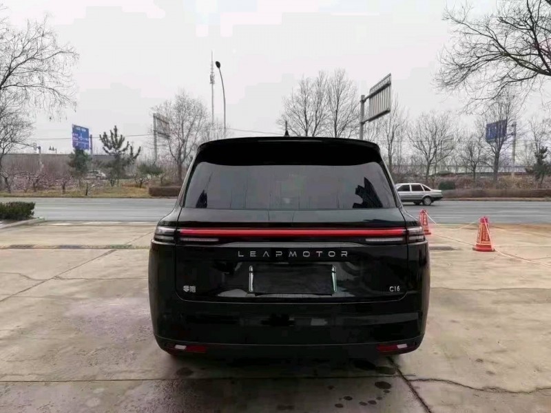 邢台25年零跑汽车C164