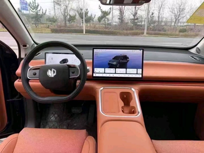 邢台25年零跑汽车C166