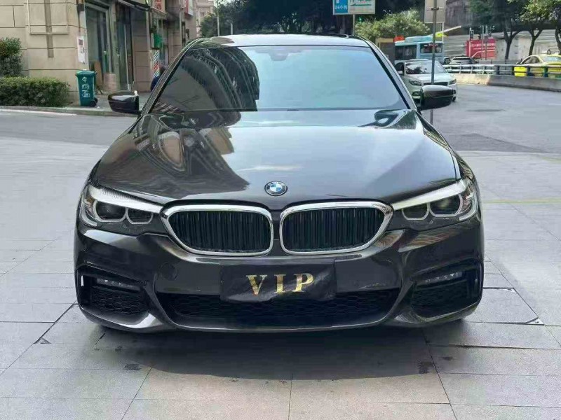 重庆19年宝马5系1