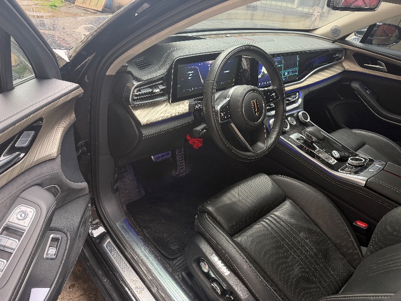 黄石21年红旗H96