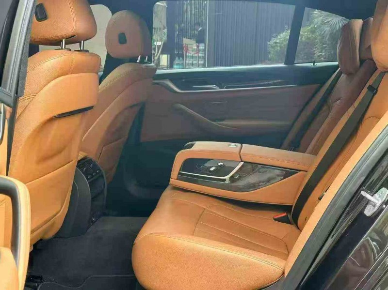 重庆19年宝马5系6