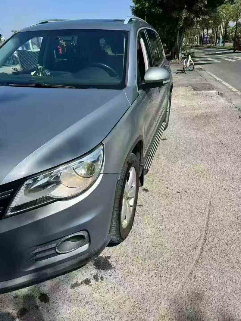 防城港12年大众途观3