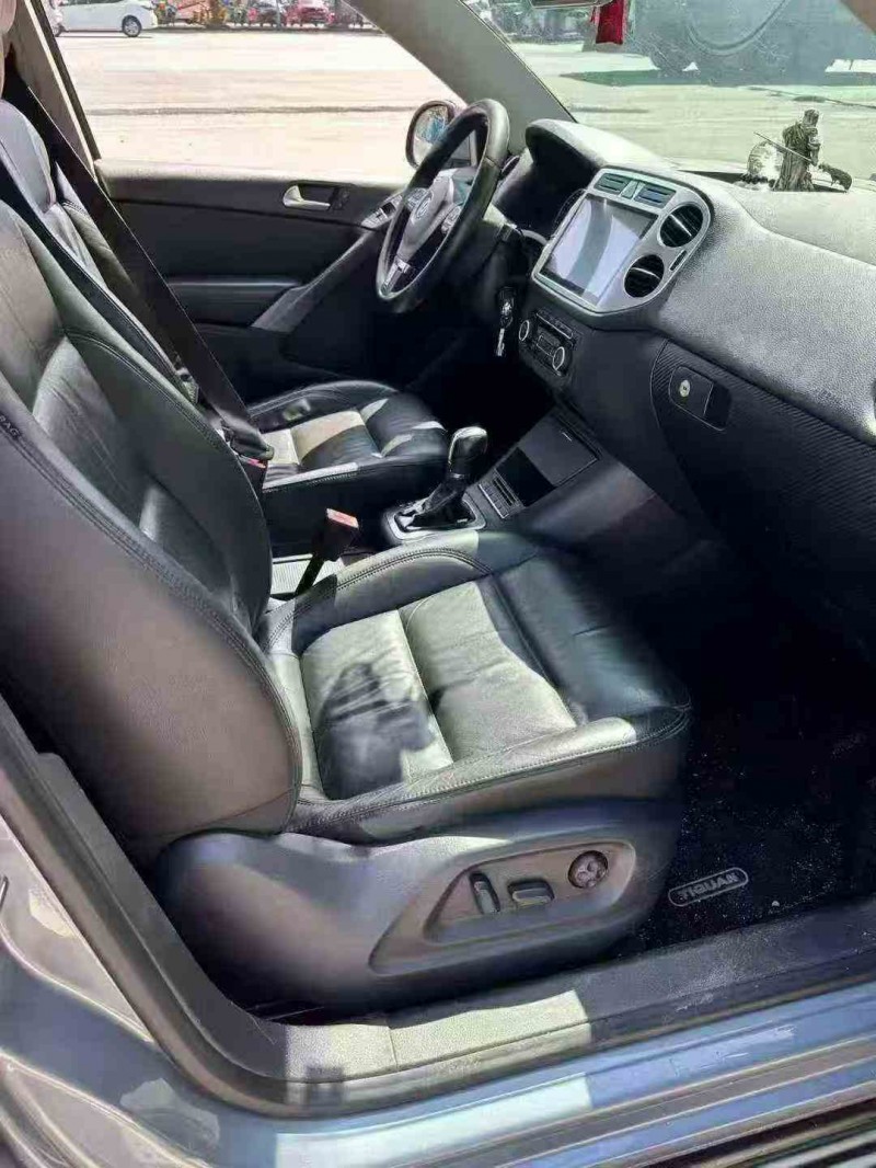 防城港12年大众途观4