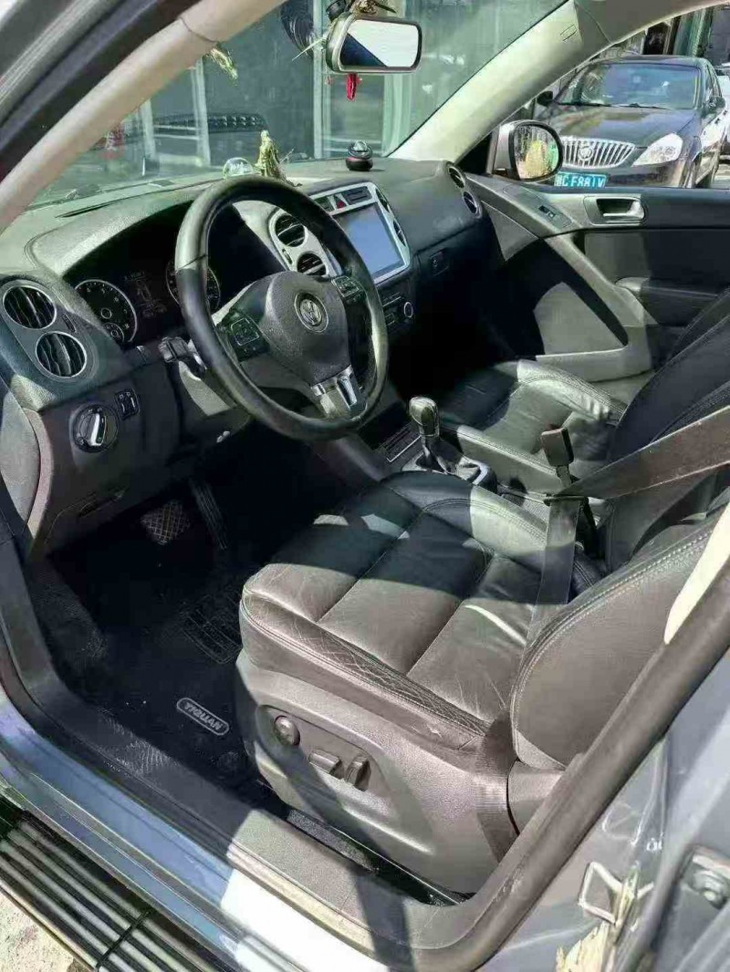 防城港12年大众途观6