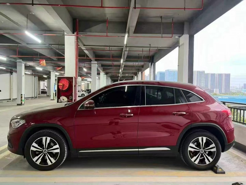 广州21年奔驰GLA2