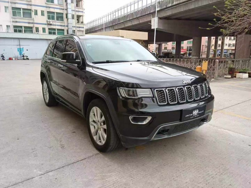 东莞18年Jeep大切诺基2