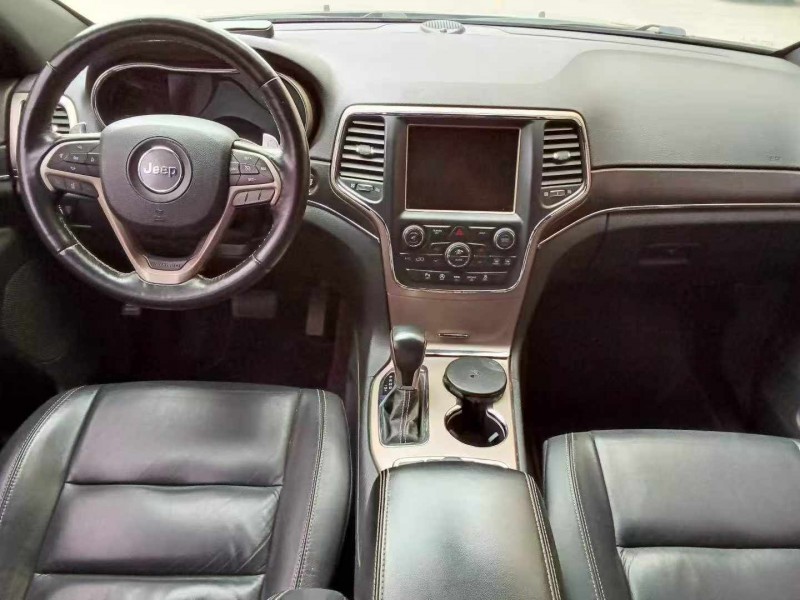 东莞18年Jeep大切诺基5