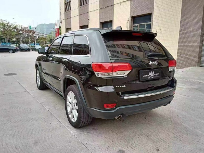 东莞18年Jeep大切诺基8