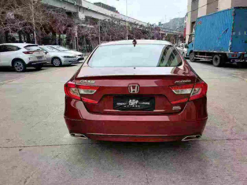 东莞21年本田雅阁9