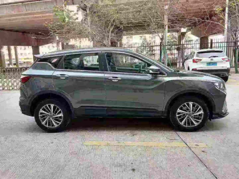 东莞22年吉利缤越8