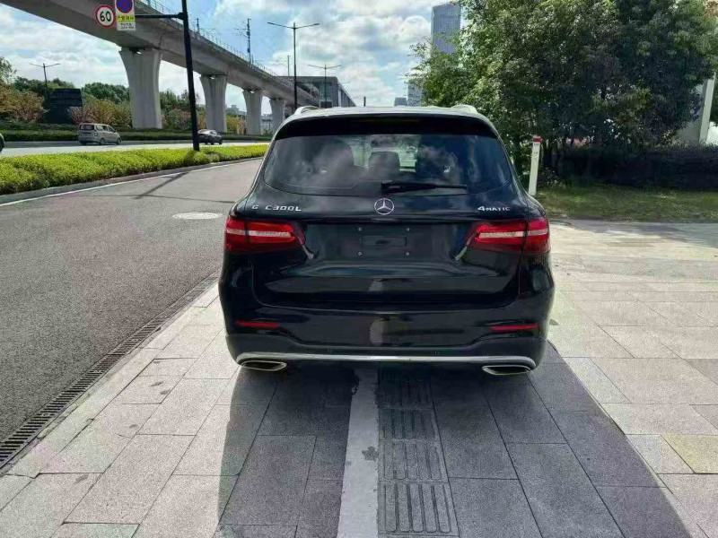 绍兴19年奔驰GLC8