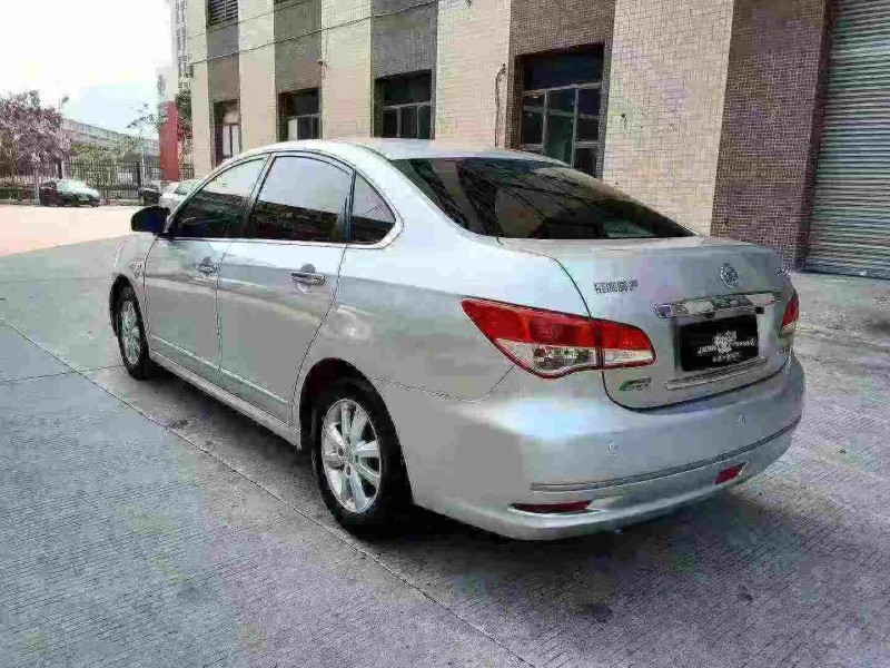 东莞18年日产轩逸7