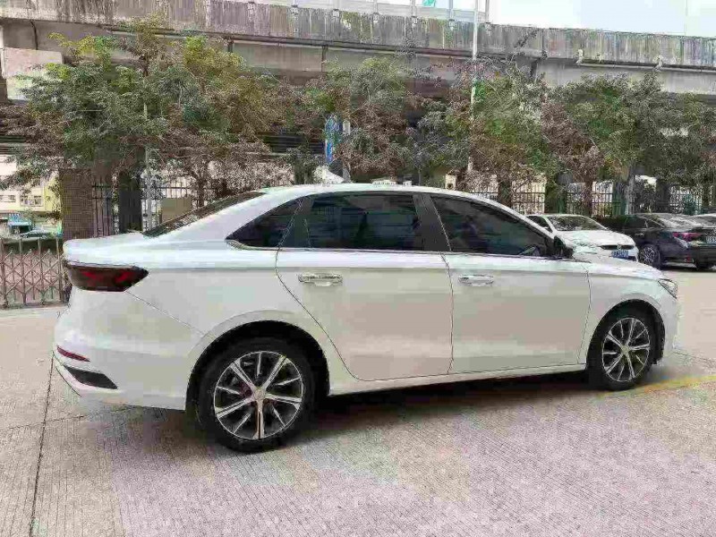 东莞23年吉利帝豪7