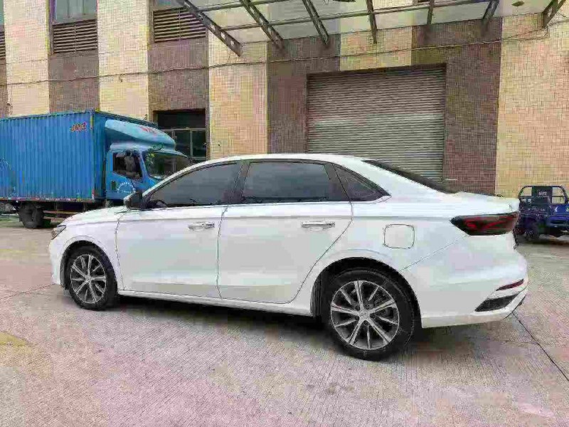 东莞23年吉利帝豪8