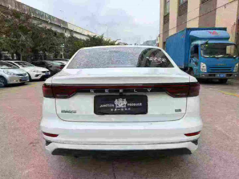 东莞23年吉利帝豪9