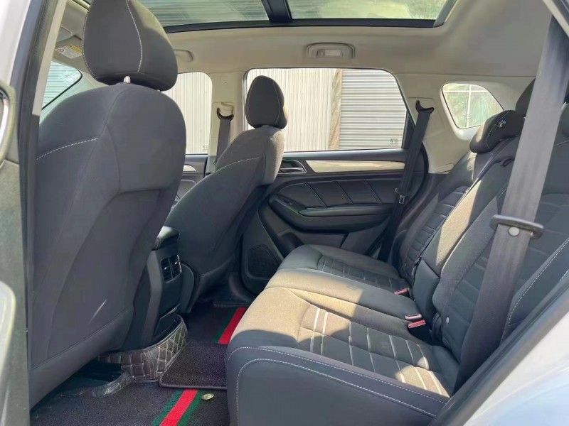 临沂19年荣威RX56