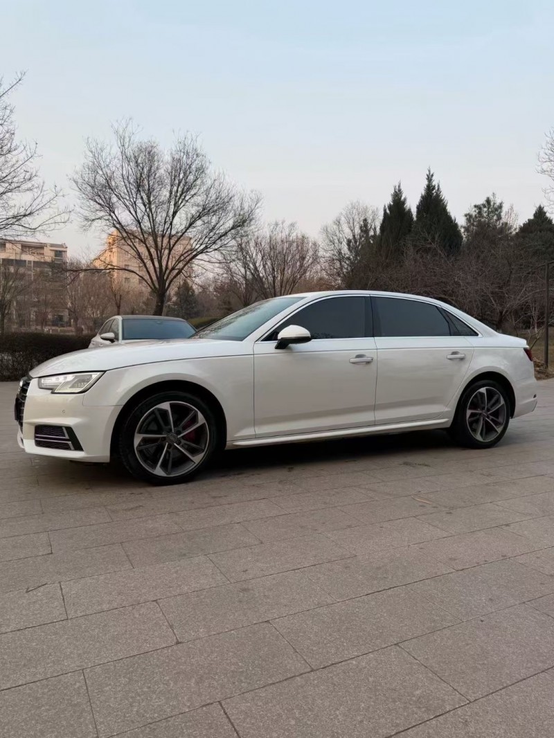 邢台19年奥迪A4L2