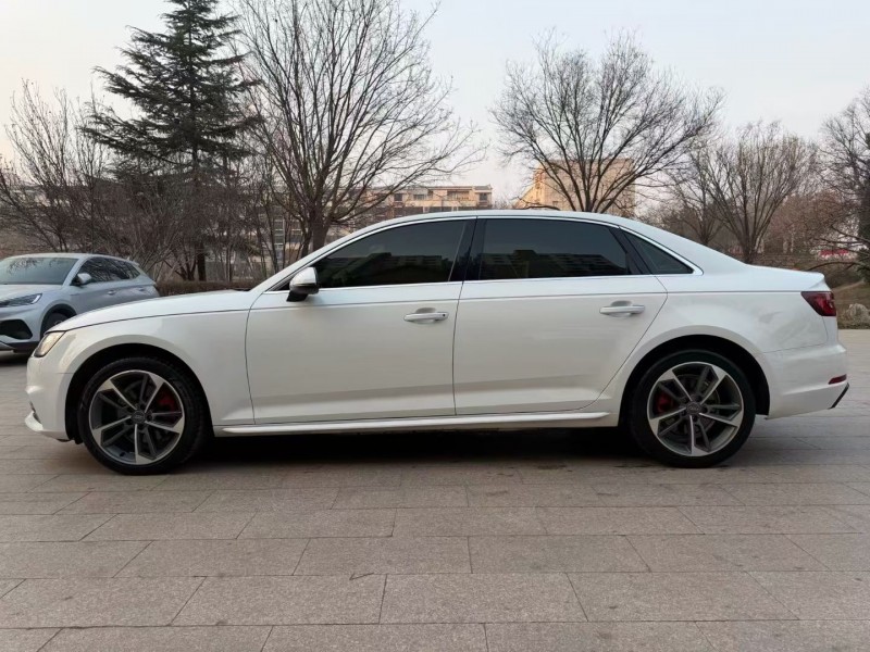 邢台19年奥迪A4L3