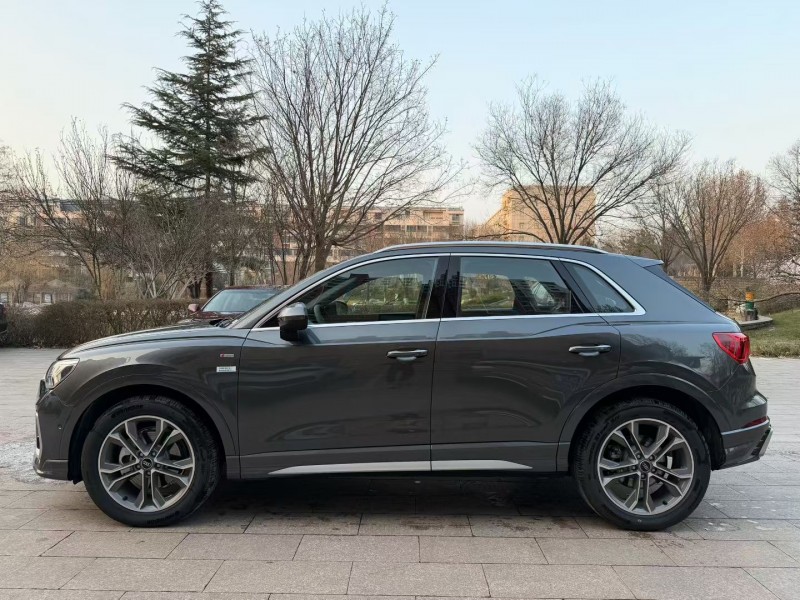 邢台25年奥迪Q33