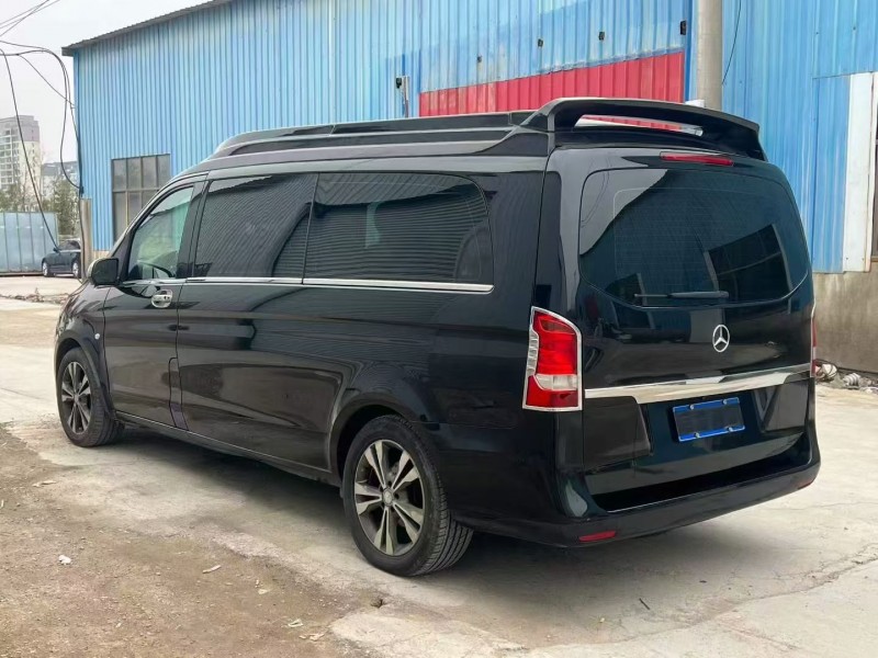 徐州17年奔驰威霆7