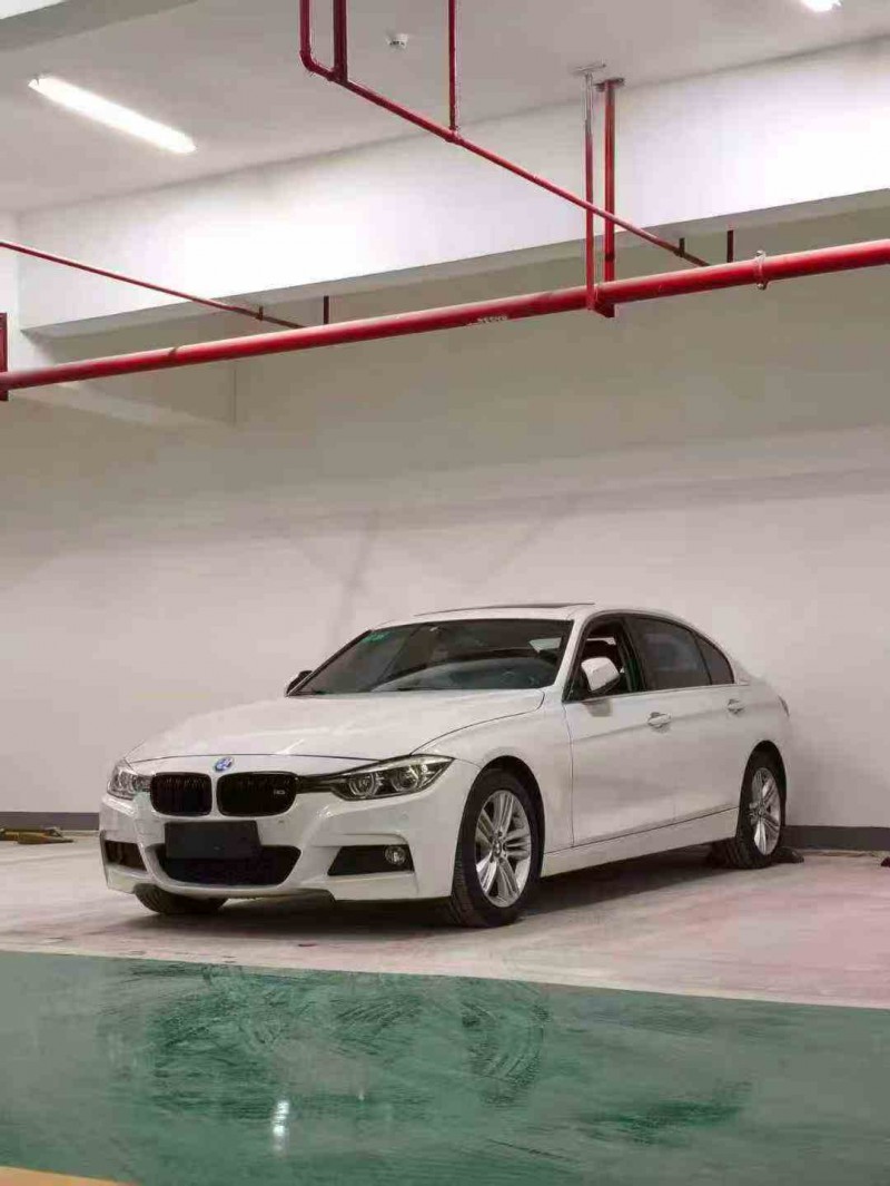 重庆17年宝马3系2