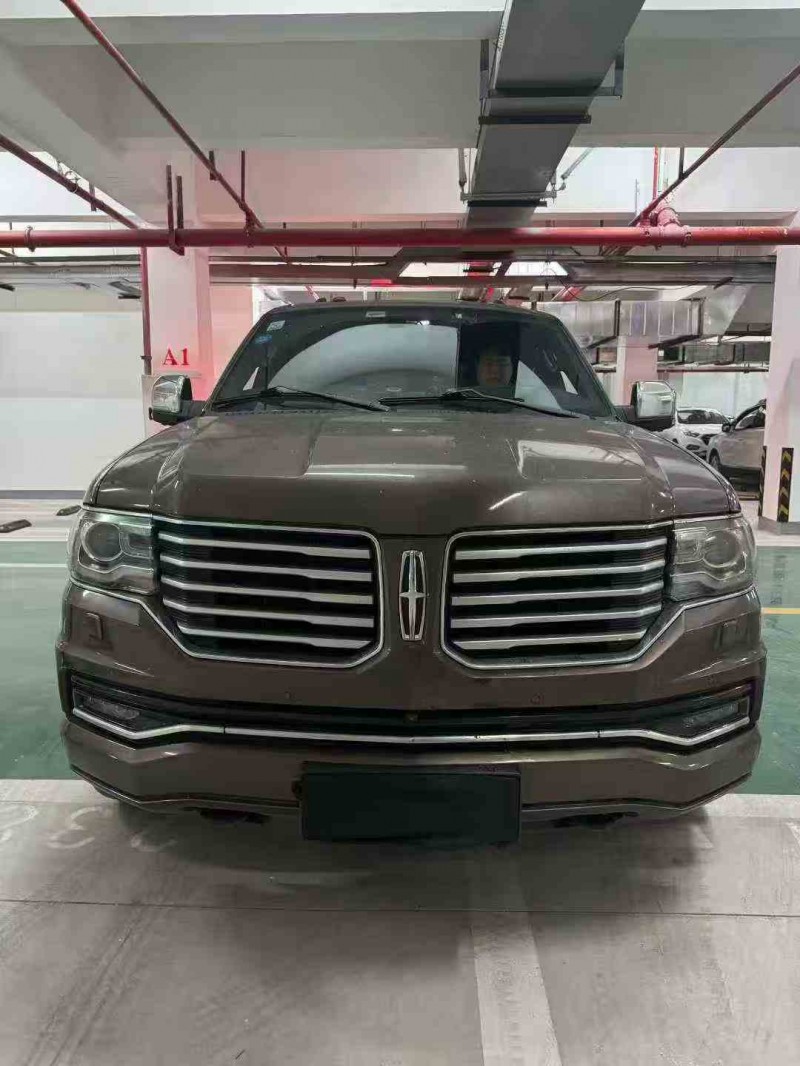 重庆17年林肯领航员1