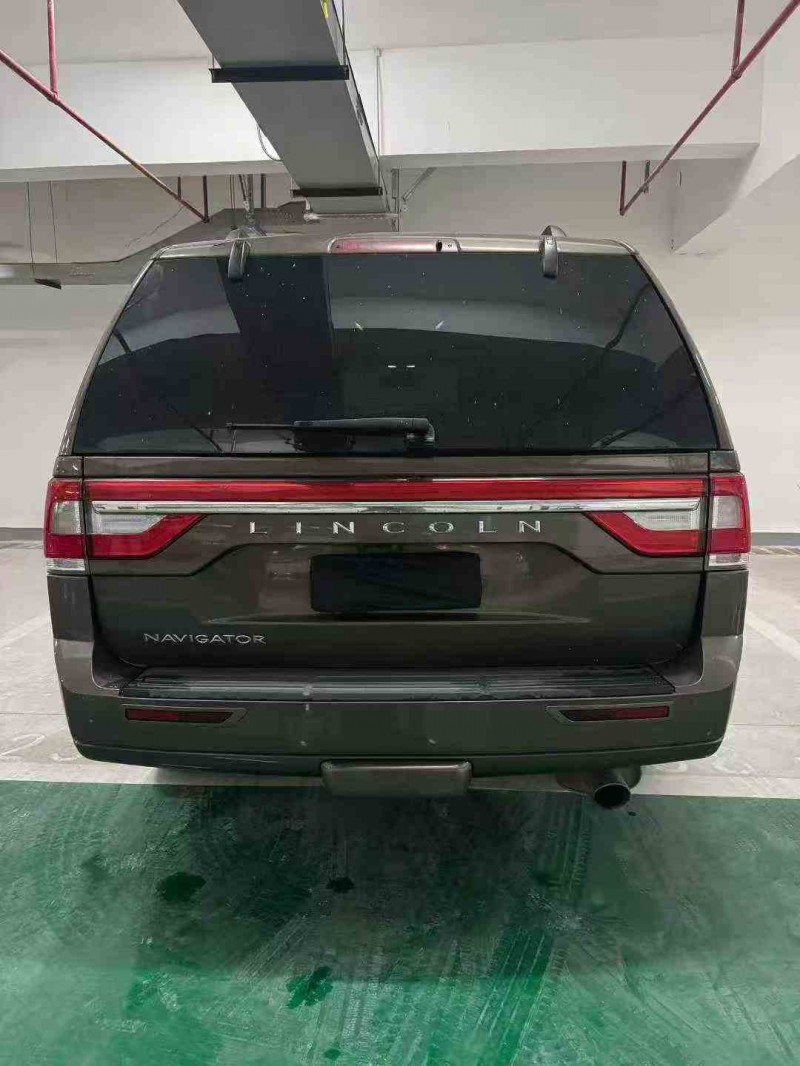 重庆17年林肯领航员9