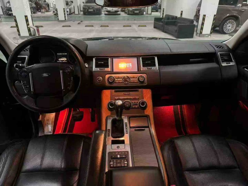 重庆12年路虎揽胜运动5