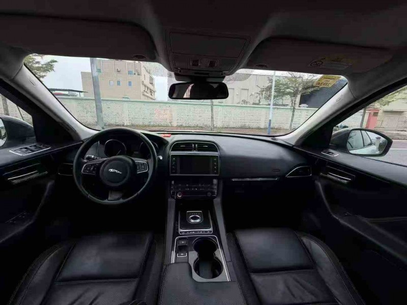 湛江16年捷豹F-PACE6