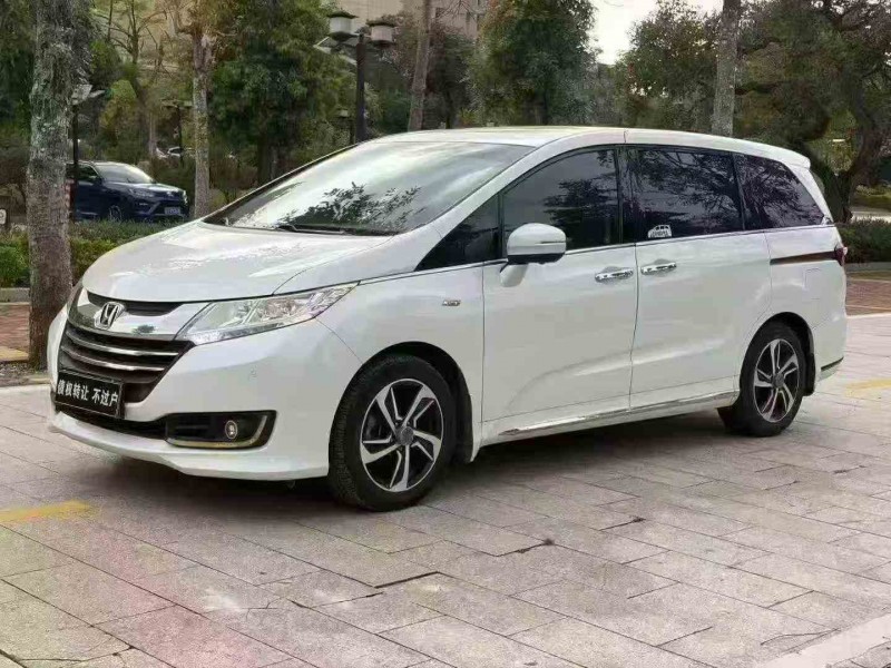 钦州17年本田奥德赛3