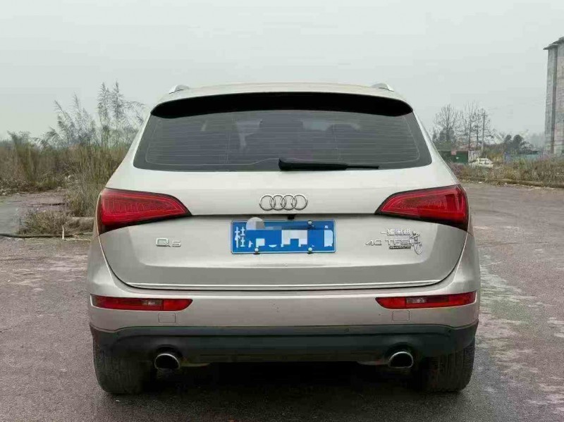 钦州17年奥迪Q59