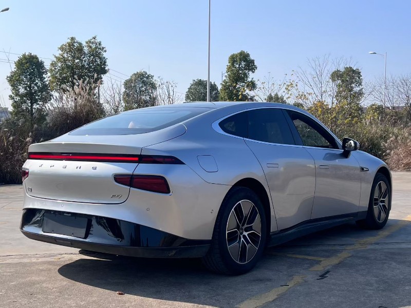 长沙24年小鹏汽车p77