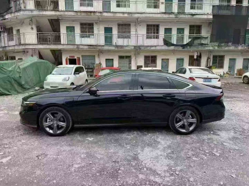 梧州25年本田雅阁3