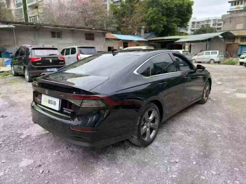 梧州25年本田雅阁8