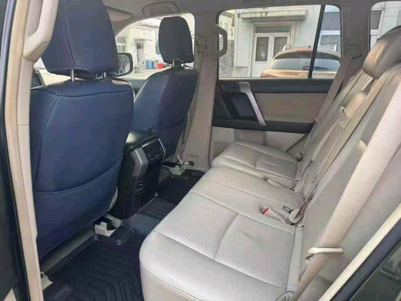 东营12年丰田普拉多4