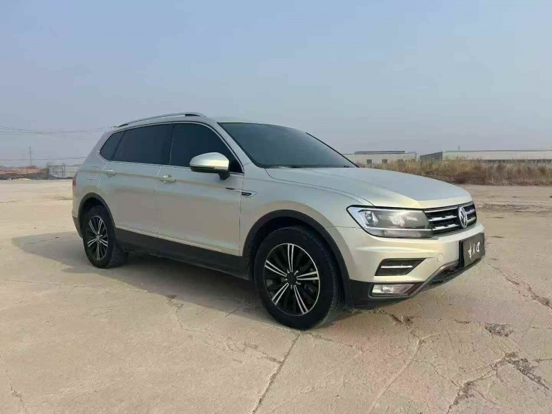 张家口19年大众途观3