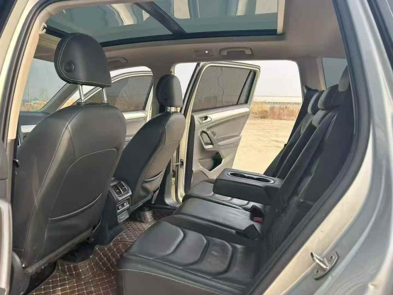 张家口19年大众途观6