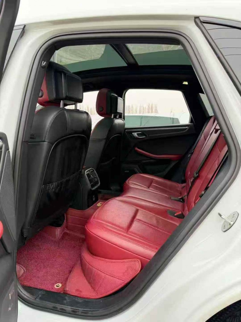 绍兴23年保时捷Macan6