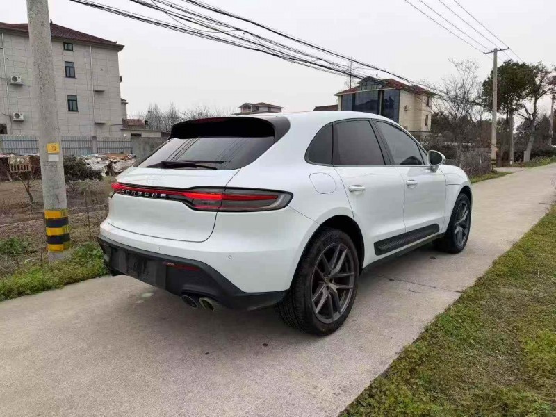 绍兴23年保时捷Macan8