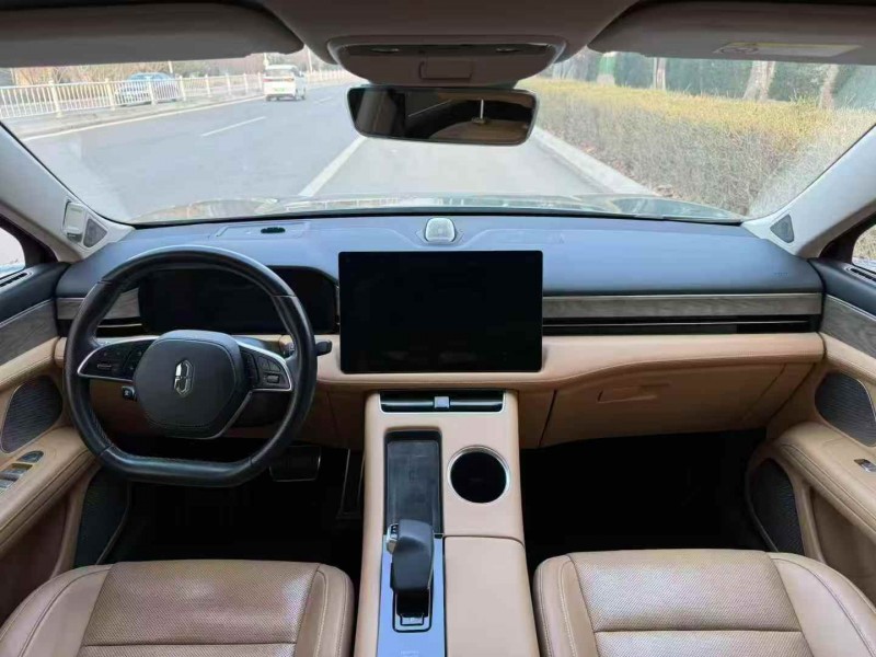 潍坊22年华为智选问界4