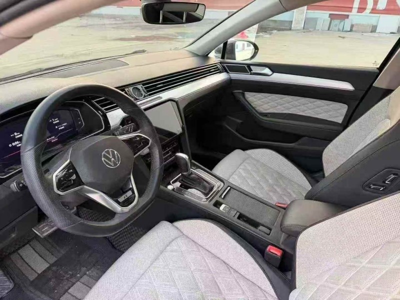 枣庄23年大众迈腾4