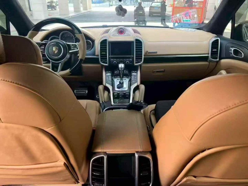 烟台15年保时捷卡宴6