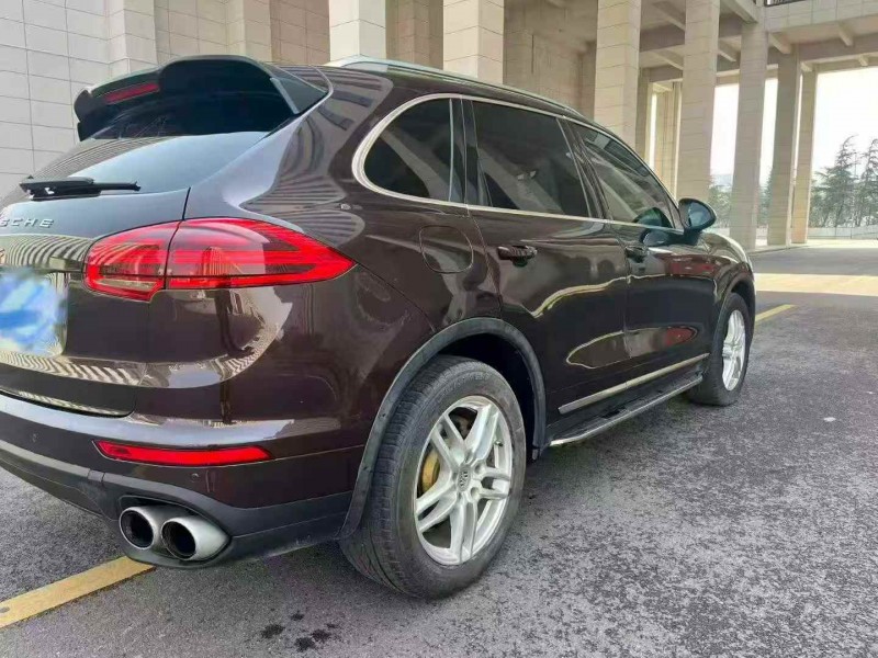 烟台15年保时捷卡宴8